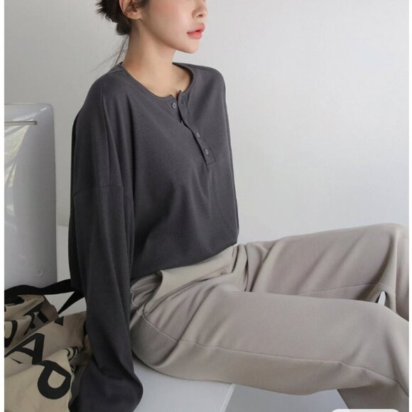 DAZY Quarter Button Drop Shoulder Tee - Picture 7 of 7